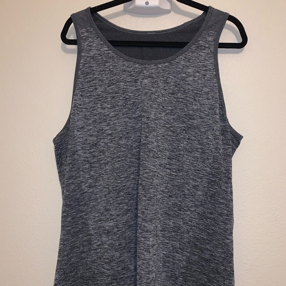 Lululemon men’s work out tank